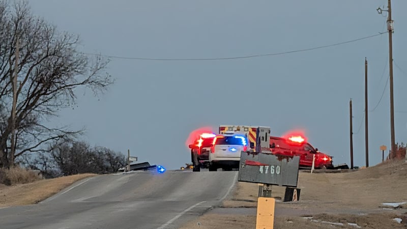 Potential standoff, gunshots on FM 1177 in northeast Wichita county