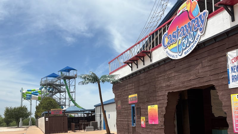 Castaway Cove Waterpark
