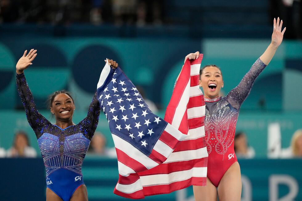 Simone Biles wins gold, Suni Lee wins bronze in women’s individual