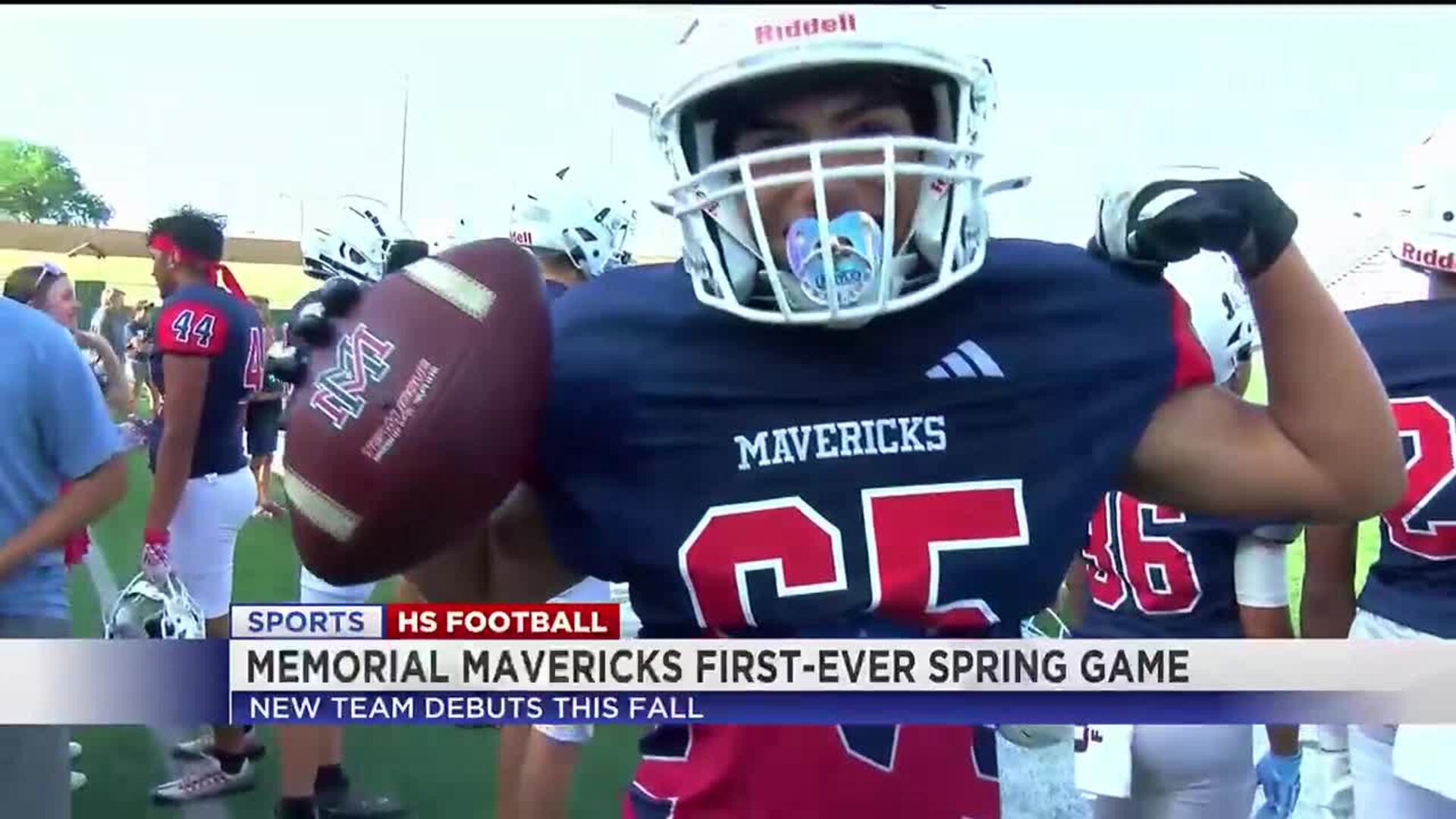 MEMORIAL MAVERICKS FIRST SPRING GAME MEMORIAL MAVERICKS FIRST SPRING GAME